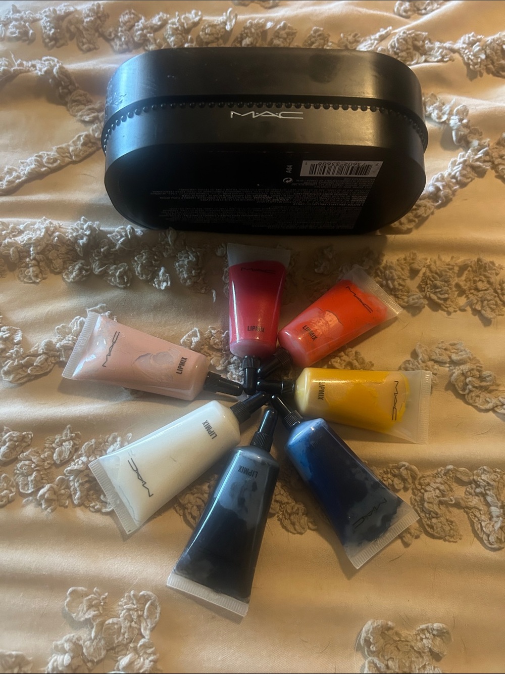 7 Lip Mixes from MAC PRO